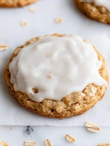 Iced Oatmeal Cookies - Crumbl Copycat Recipe