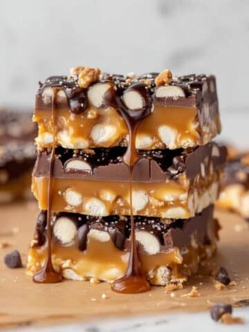 Salted Caramel Pretzel Bark Recipe