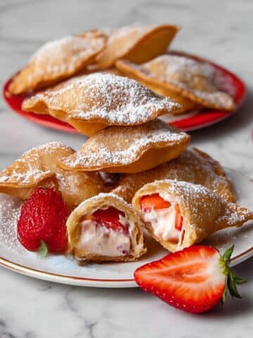 Air Fryer Strawberry Cheesecake Wontons Recipe