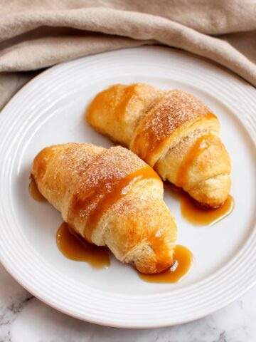 Caramel Apple Pie Bombs Recipe