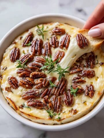 Baked Brie with Pecans and Honey Recipe