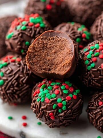 5 Ingredient Amaretto Truffles Recipe