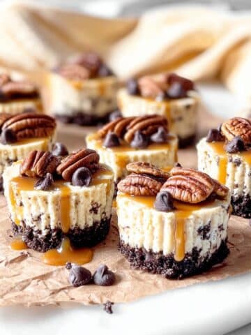 No Bake Mini Turtle Cheesecakes Recipe