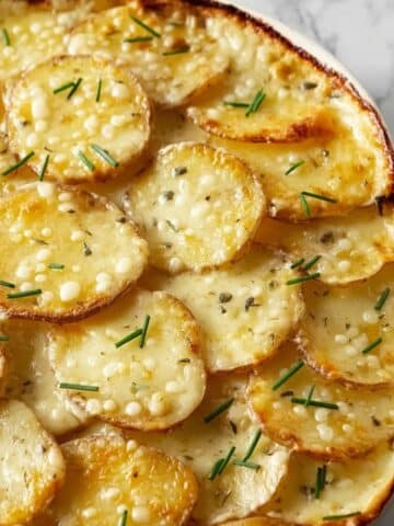 Creamy Cheddar Au Gratin Potatoes Recipe