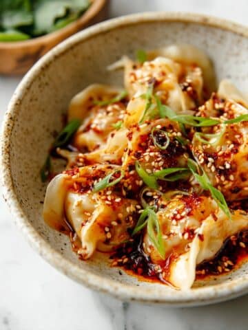 Homemade Chicken Wontons with Spicy Chili Oil Recipe