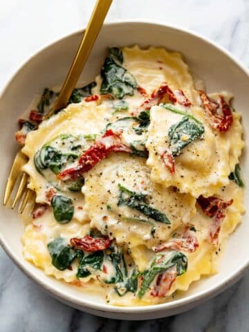 Creamy Tuscan Ravioli Recipe