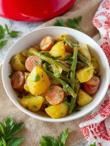 Slow Cooker Sausage and Potatoes Recipe