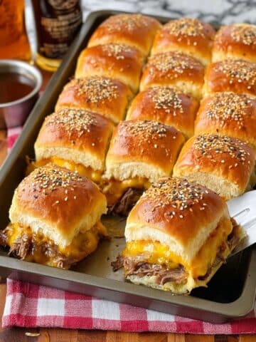 Roast Beef and Cheddar Sliders Recipe