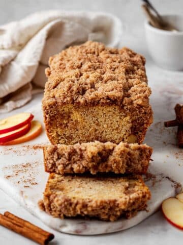 Apple Banana Bread with Cinnamon Streusel Recipe