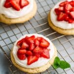 Frosted Strawberries and Cream Cookies Recipe